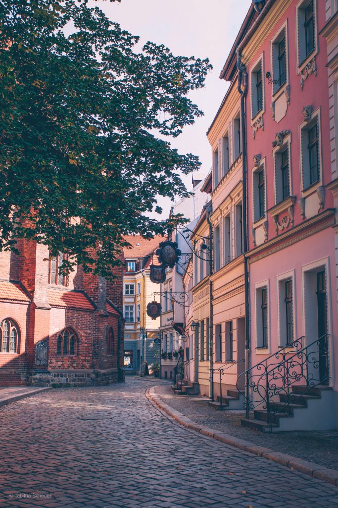 Nikolaiviertel Street