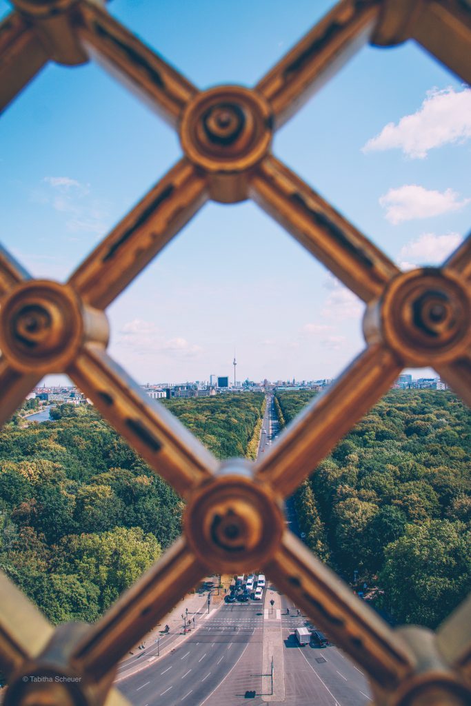 Victory Column View