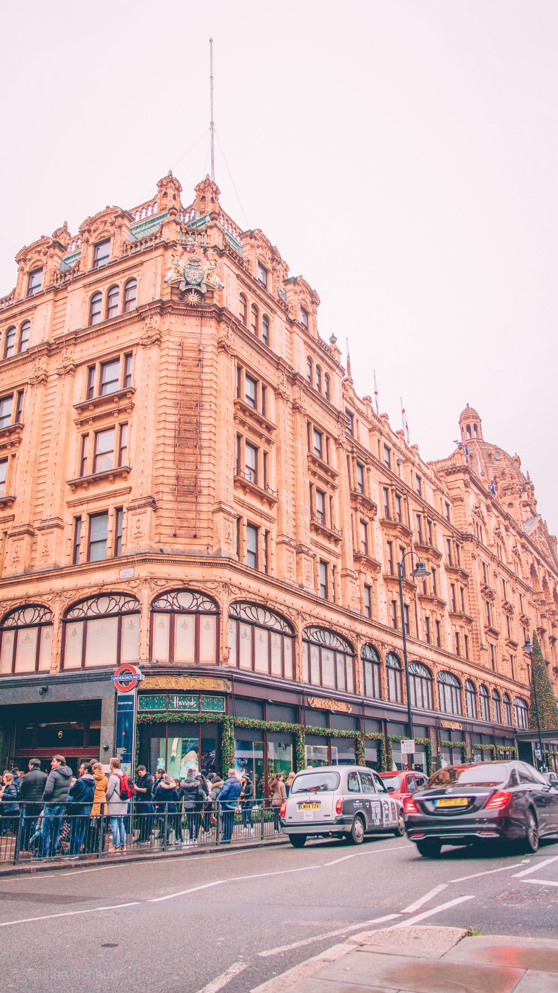 Top 20 Most Instagrammable Places in London tabithaschr