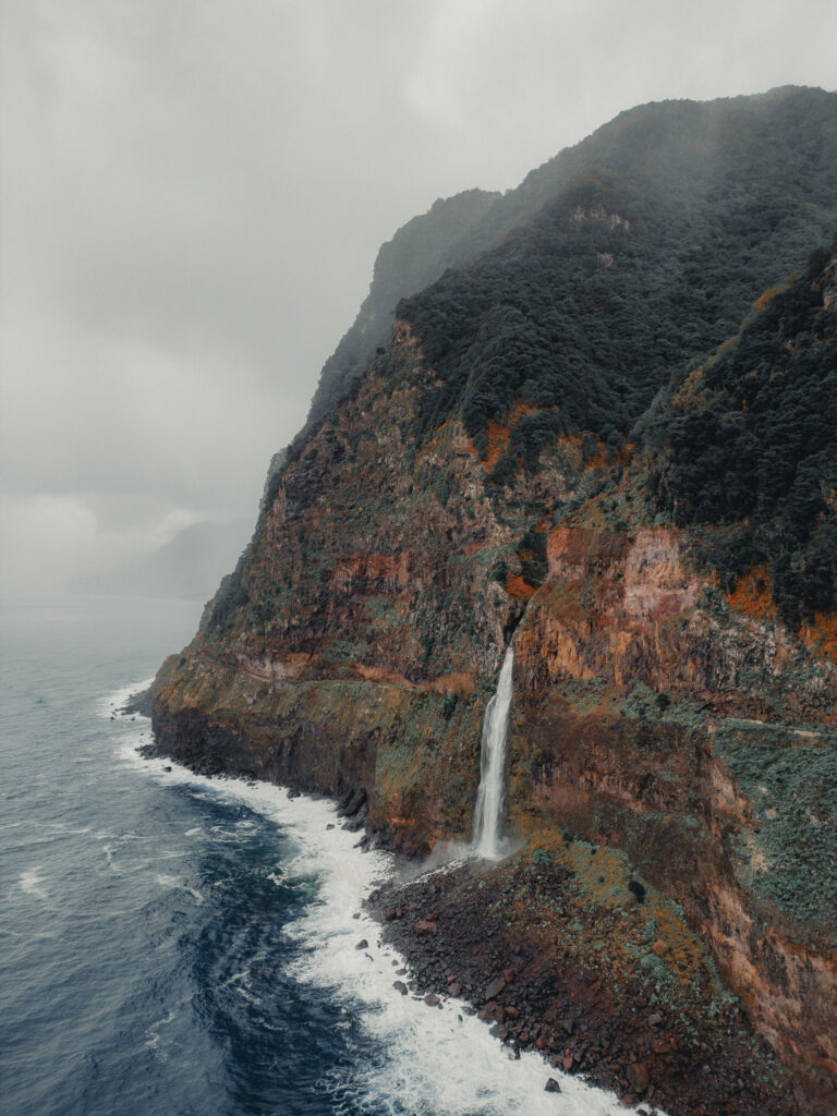 Best hikes on Madeira | Miradouro Veu da Noiva